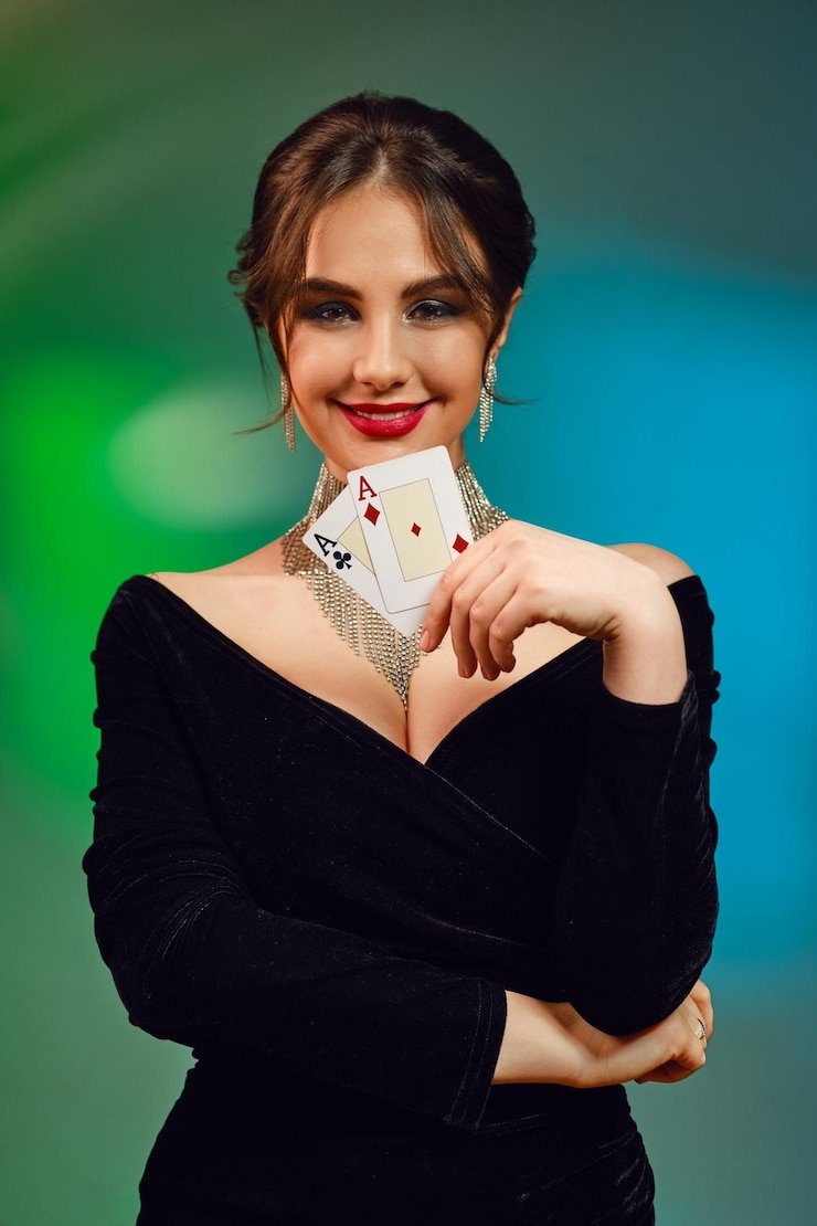 Live roulette and baccarat game streamed with professional dealers